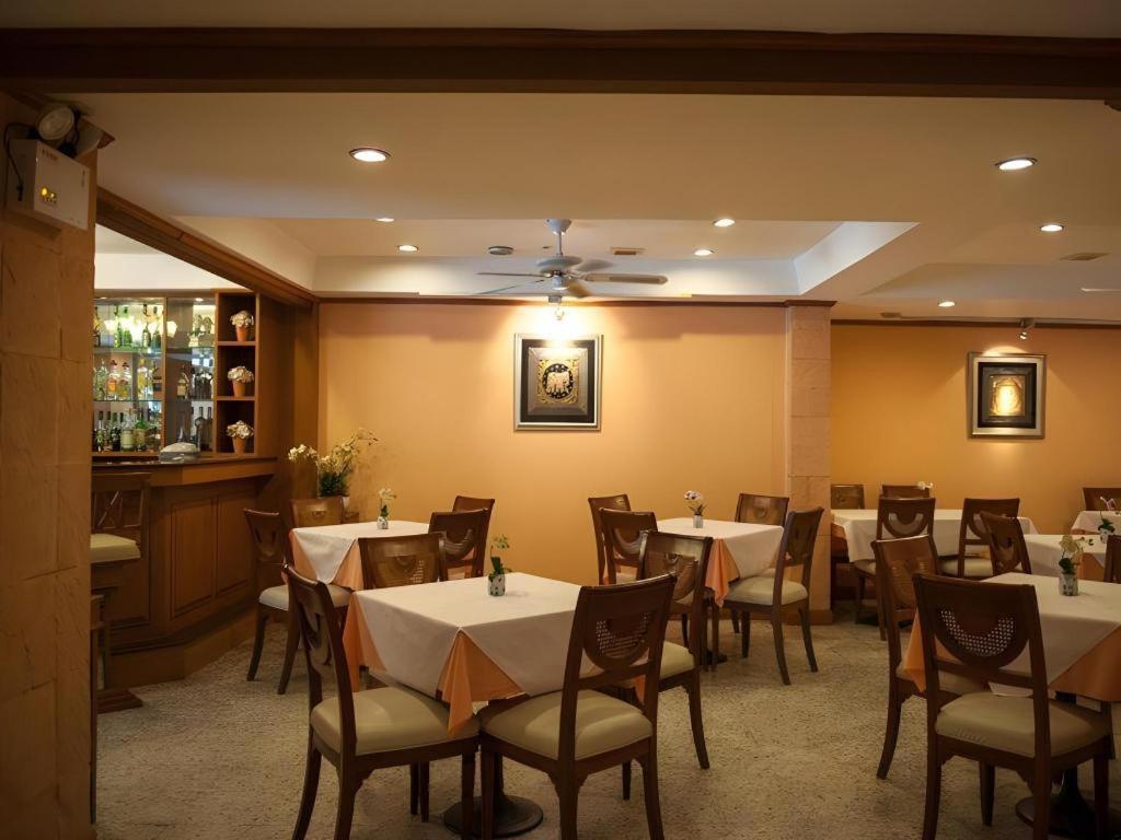 Lido Beach Hotel 芭達亞 外观 照片