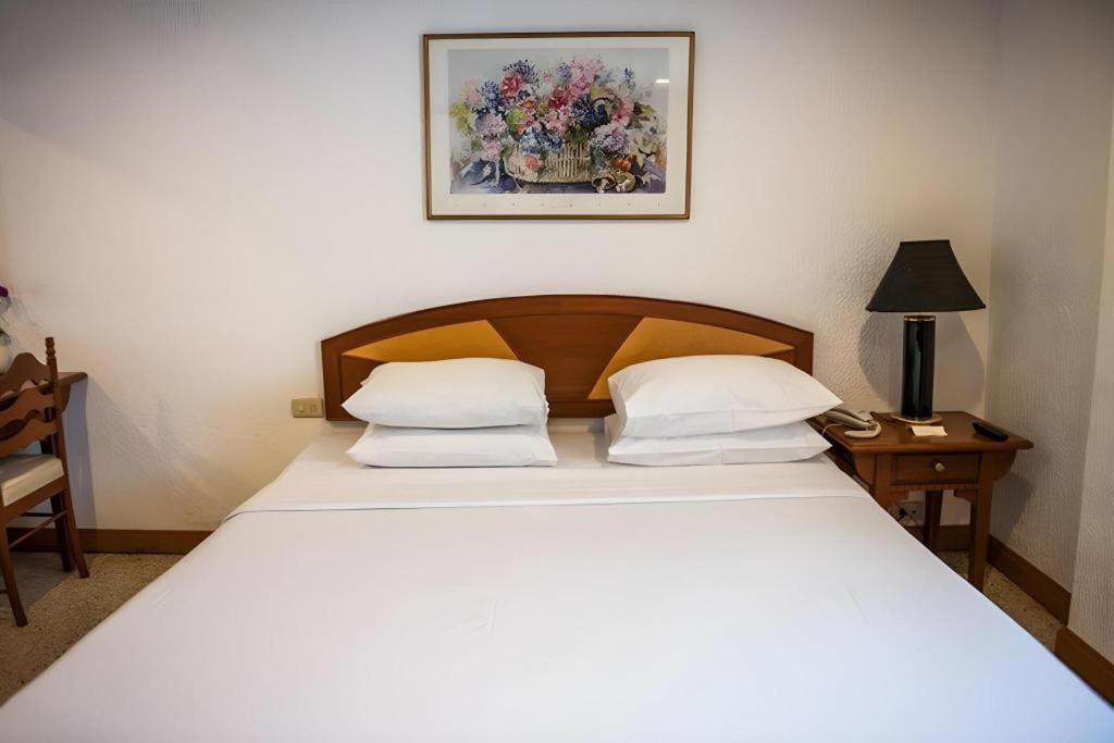 Lido Beach Hotel 芭達亞 外观 照片