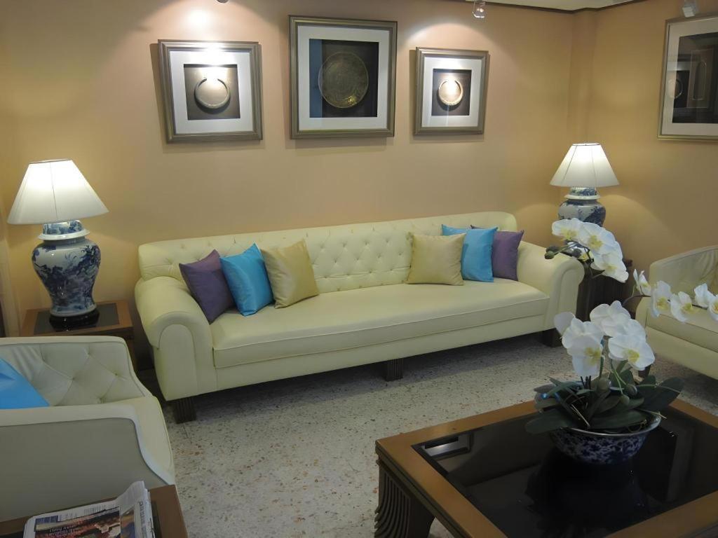 Lido Beach Hotel 芭達亞 外观 照片