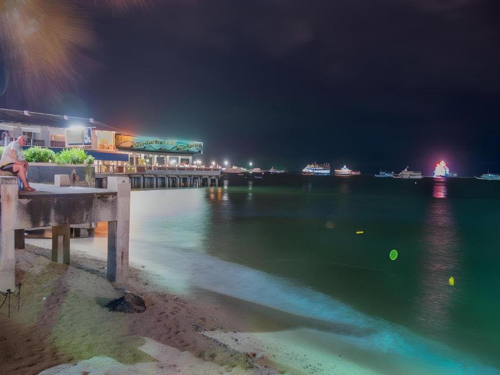 Lido Beach Hotel 芭達亞 外观 照片