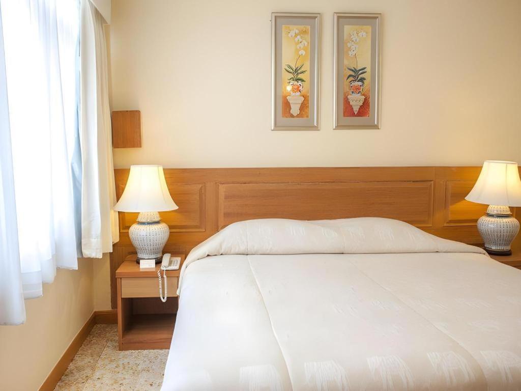 Lido Beach Hotel 芭達亞 外观 照片