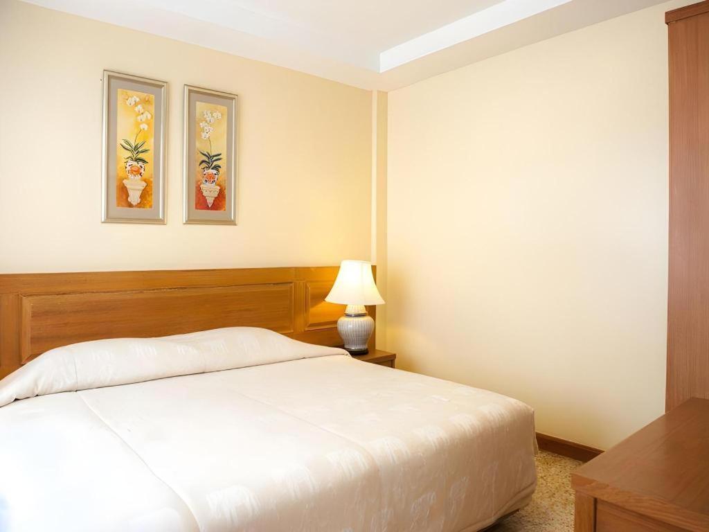 Lido Beach Hotel 芭達亞 外观 照片