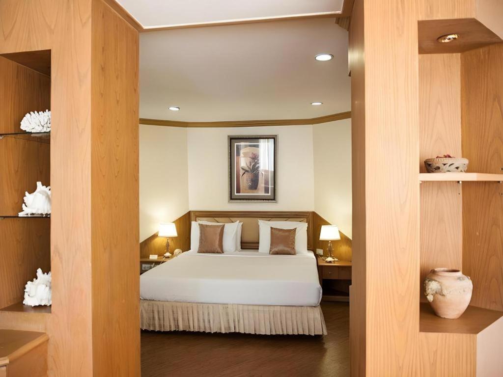 Lido Beach Hotel 芭達亞 外观 照片
