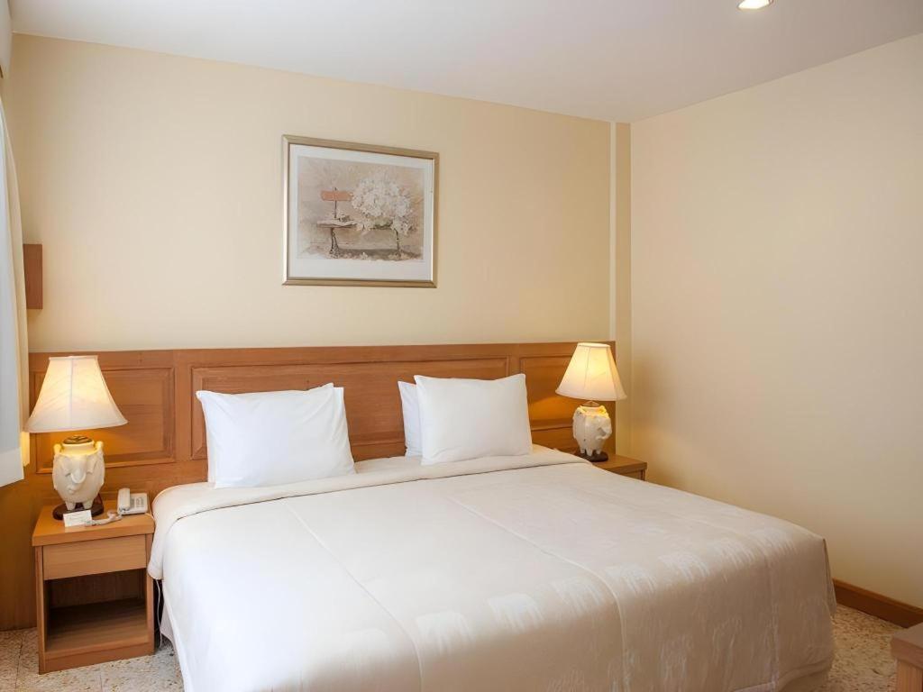 Lido Beach Hotel 芭達亞 外观 照片