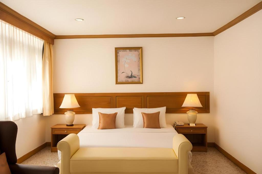 Lido Beach Hotel 芭達亞 外观 照片
